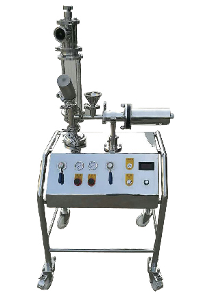 實(shí)驗(yàn)室中小型<a href=http://dfc1688.cn/chanpin/27.html target=_blank class=infotextkey>氣流粉碎機(jī)</a>